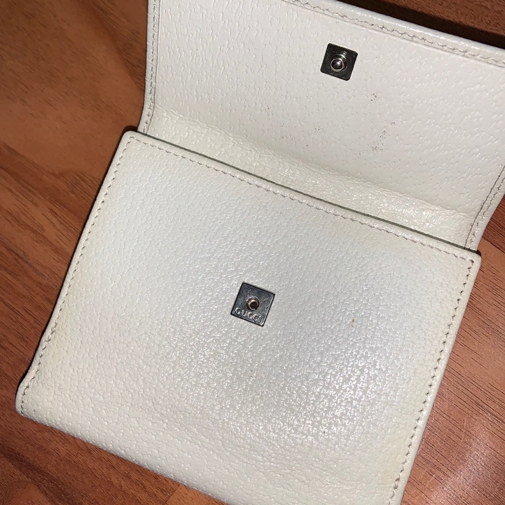 Authentic Vintage Gucci Leather Compact Wallet - Picture 7 of 16